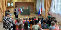 Познавательный час «Три цвета Российского флага» - Городищенская МЦРБ